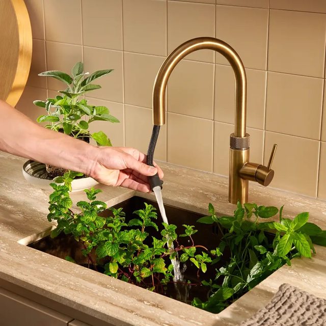 Quooker Flex Round 3-in-1 Boiling Water Tap PRO3 FLEX PTN FXRPTB Patinated Brass