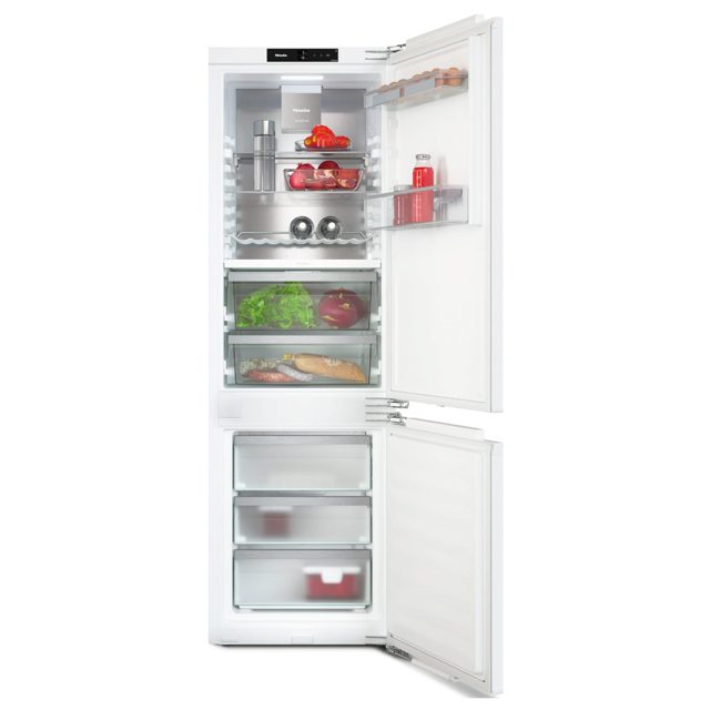 Miele 177cm Integrated 60/40 Frost Free Fridge Freezer KFN7744C