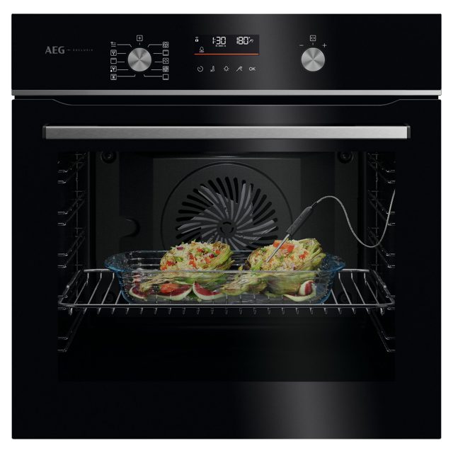 AEG Exclusiv Series 5 Pyrolytic SteamBake Multifunction Single Oven GA5PB50FAB Black