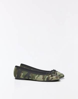 Bershka Bow ballerinas in camo green