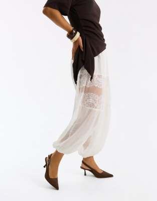 Bershka Kitten heel slingback shoes in brown